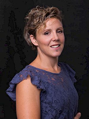 Evi Devalier - Platform Content